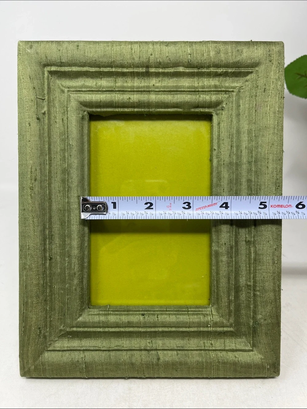 100% SILK HANDCRAFTED 4x6 PICTURE FRAME PASSPORT COLLECTION GREEN SILK